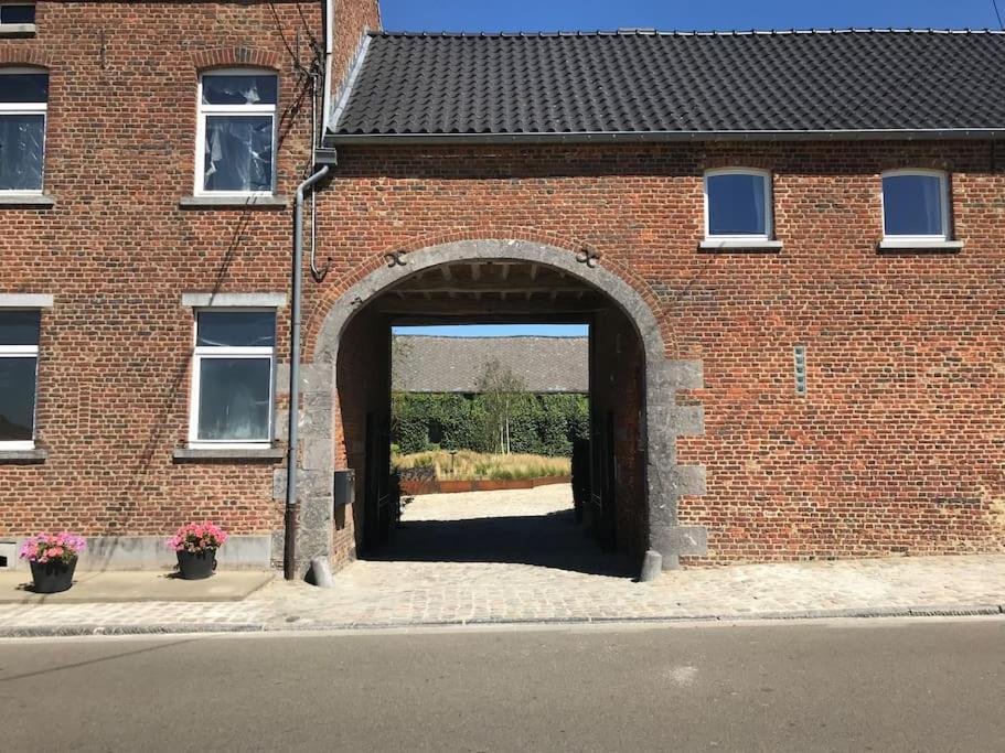 Le Cottage - Maison De 6 A 8 Personnes - La Ferme Du Try Frasnes-lez-Gosselies 外观 照片